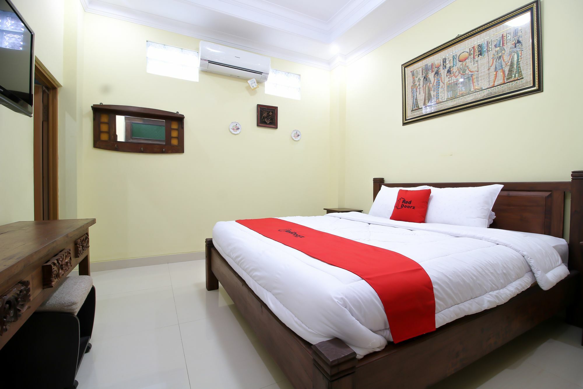 Reddoorz Plus @ Maguwo Kalasan Luaran gambar