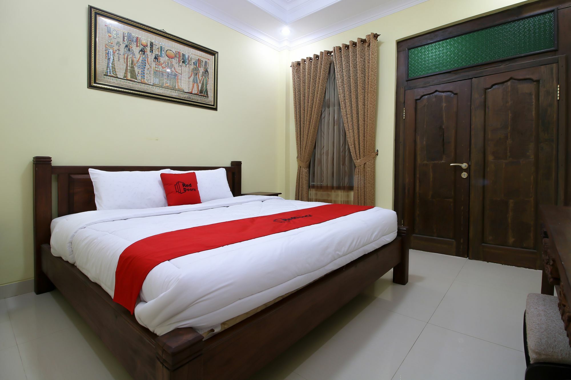Reddoorz Plus @ Maguwo Kalasan Luaran gambar